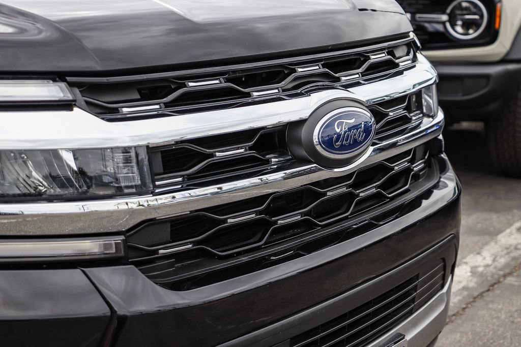 Certified 2024 Ford Expedition Limited AWD/4WD image 7