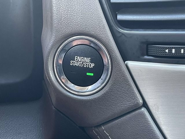 Used 2018 GMC Yukon Denali w/ Denali Ultimate Package AWD/4WD image 21