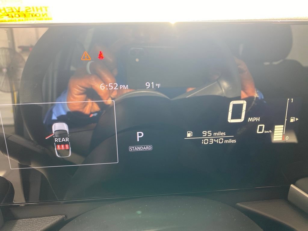 Used 2025 Nissan Kicks S AWD/4WD image 5