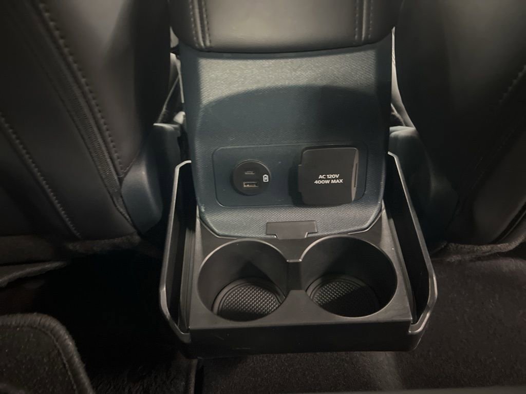 Certified 2024 Ford Maverick Lariat w/ Black Appearance Package image 11