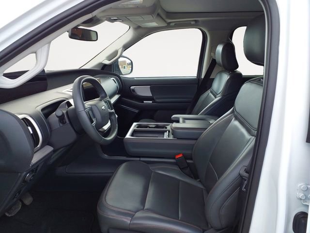 Certified 2025 Ford Expedition Active AWD/4WD image 15