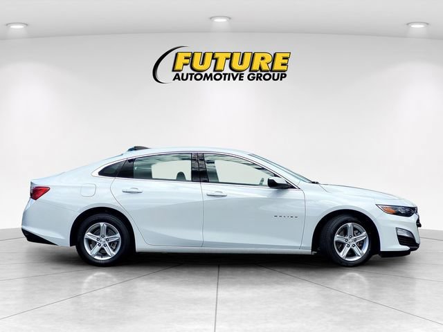 Used 2022 Chevrolet Malibu LS w/ Driver Confidence Package image 6