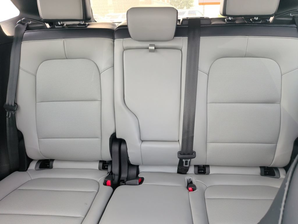 Certified 2023 Ford Escape Platinum AWD/4WD image 19