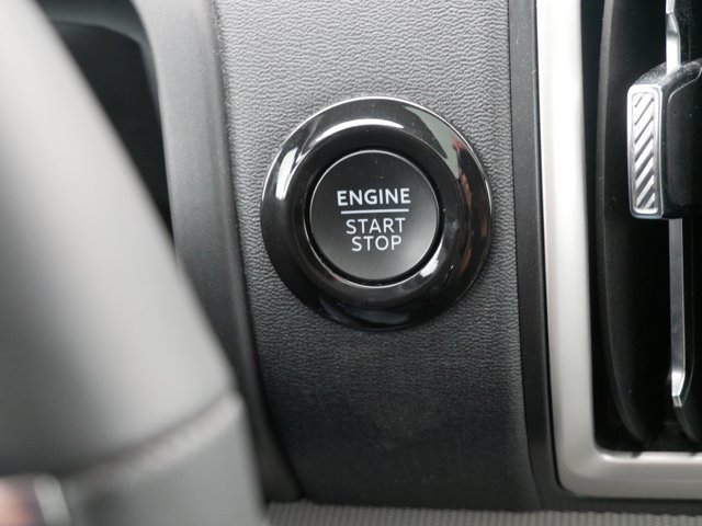 Certified 2025 Ford Expedition Active AWD/4WD image 26