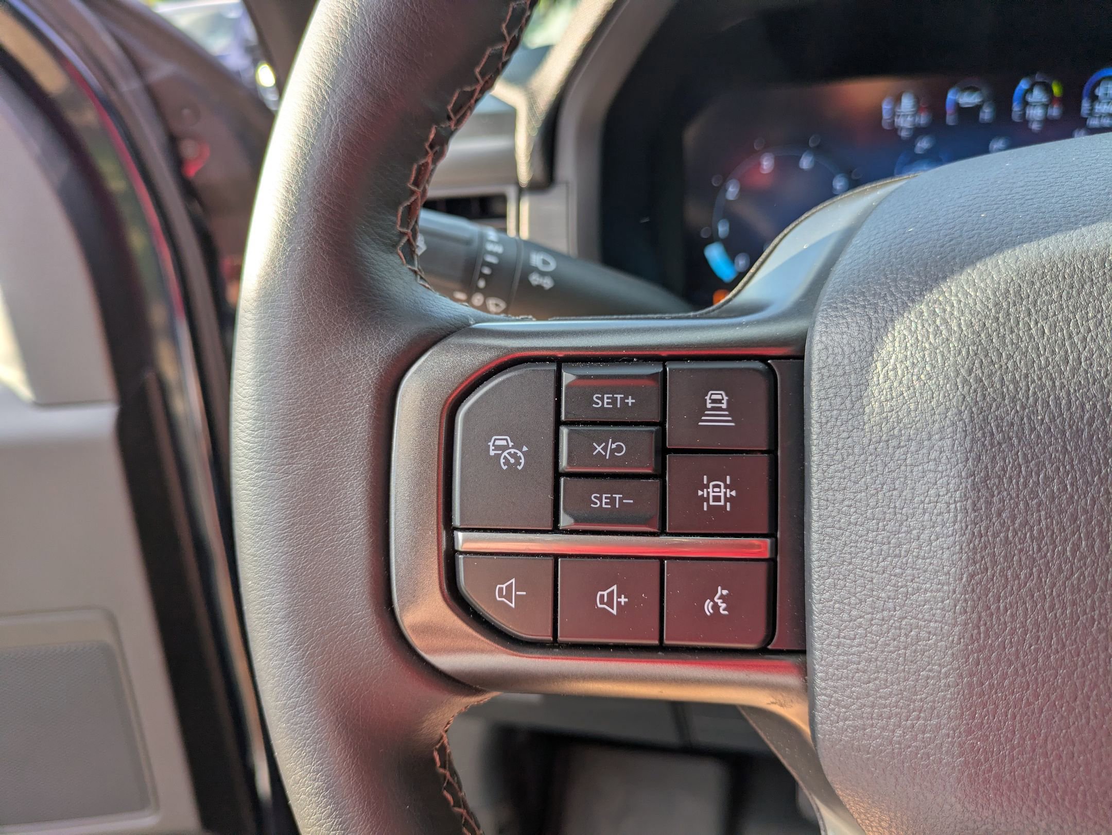 Certified 2024 Ford F150 XLT w/ Equipment Group 302A MID image 20