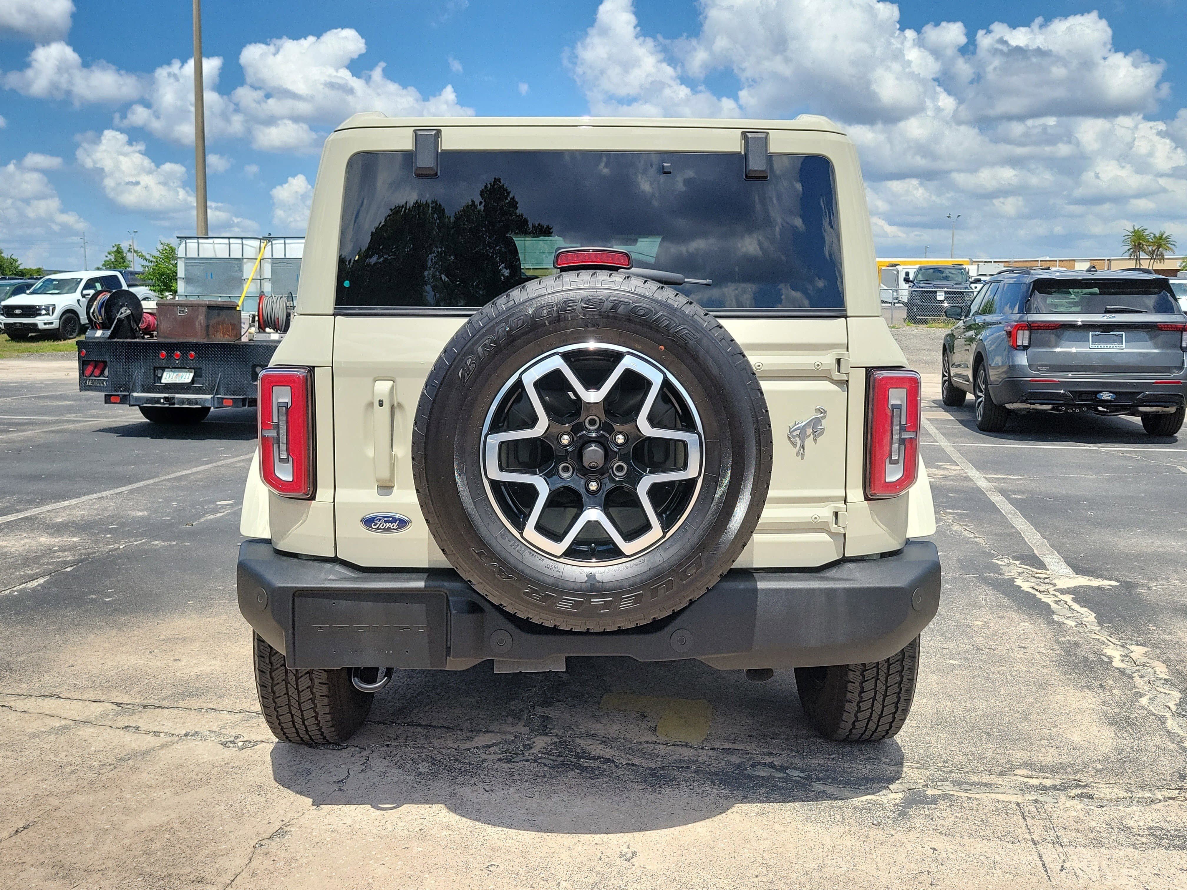 Certified 2025 Ford Bronco Outer Banks AWD/4WD image 8