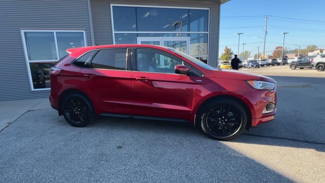 Certified 2021 Ford Edge ST-Line AWD/4WD image 2
