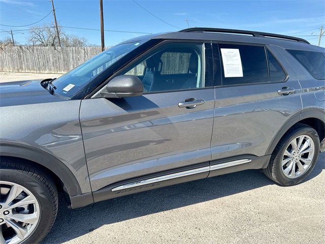 Certified 2023 Ford Explorer XLT w/ Equipment Group 202A image 11