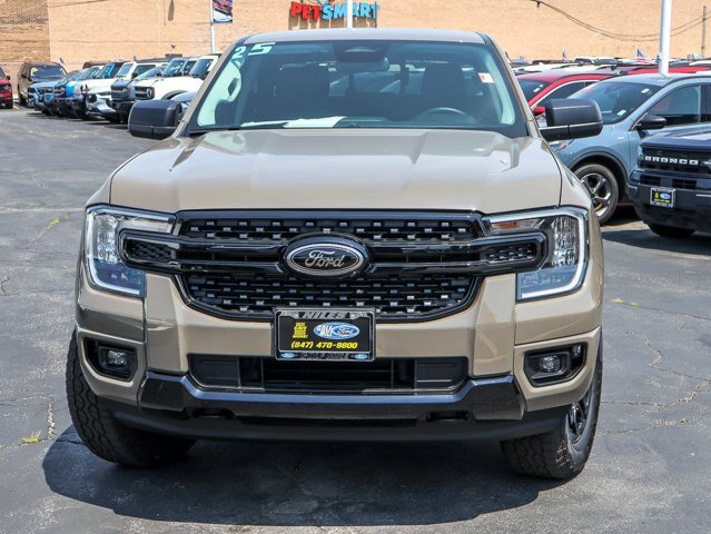 Certified 2025 Ford Ranger XLT w/ Black Appearance Package AWD/4WD image 5