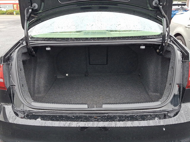 Used 2017 Volkswagen Jetta SE image 29