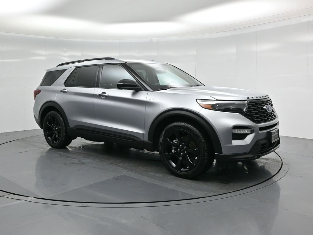Certified 2023 Ford Explorer ST-Line w/ Class IV Trailer Tow Package image 3
