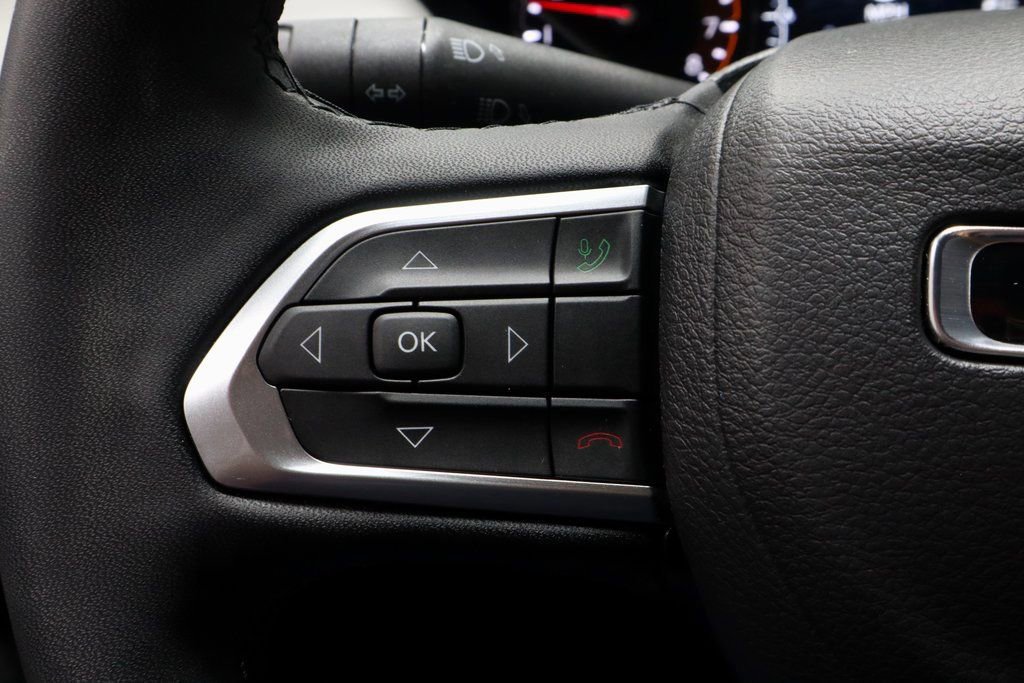 Used 2024 Jeep Compass Limited image 27