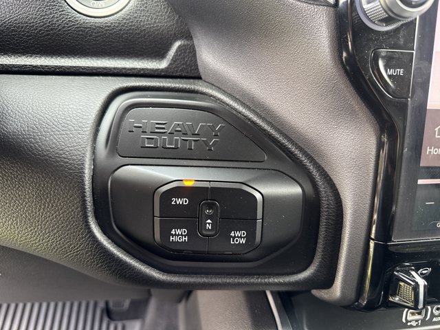 Used 2025 RAM 2500 Laramie AWD/4WD image 26