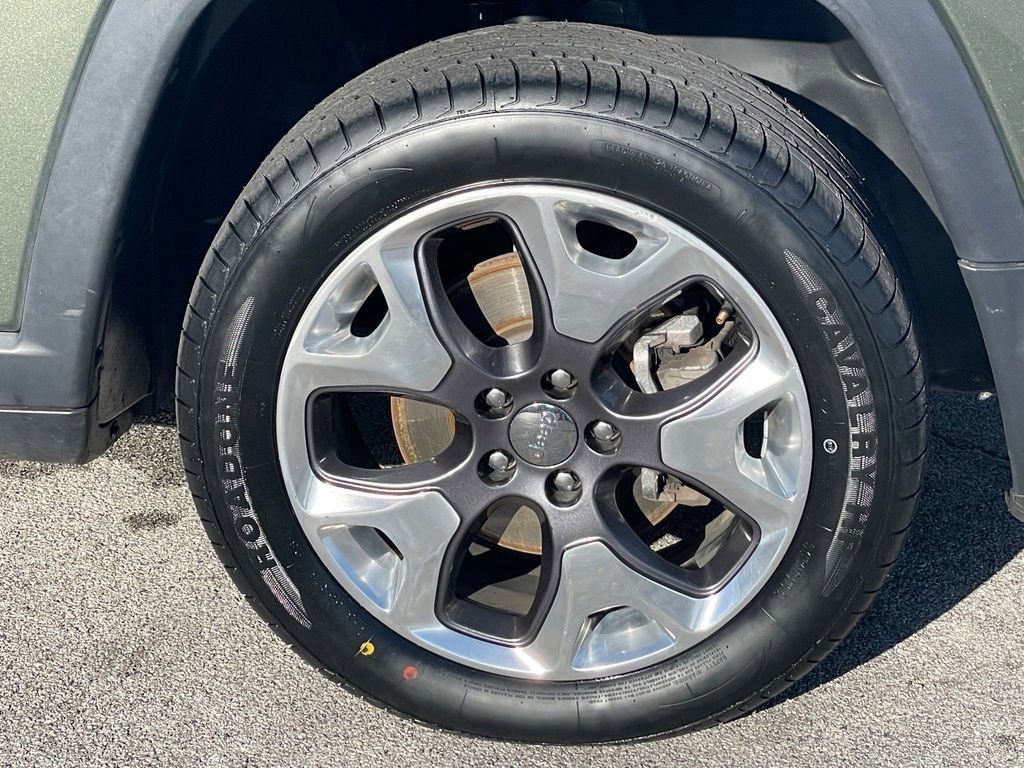 Used 2021 Jeep Compass Limited image 9