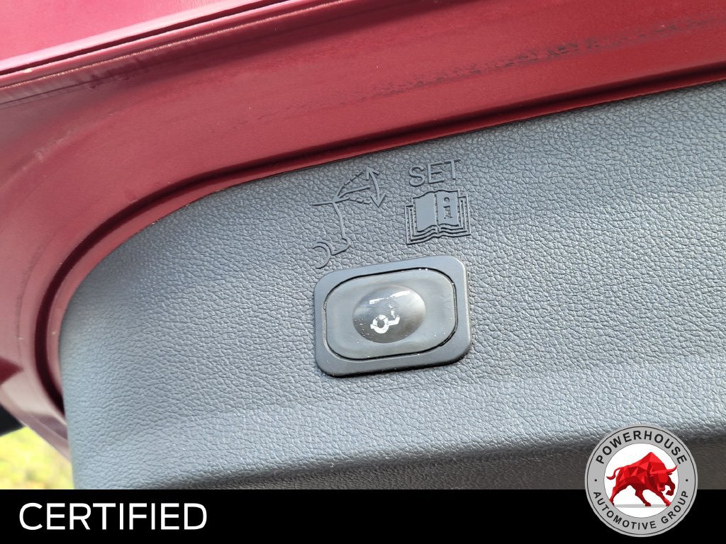 Certified 2017 Ford Escape SE w/ Equipment Group 201A FWD image 15