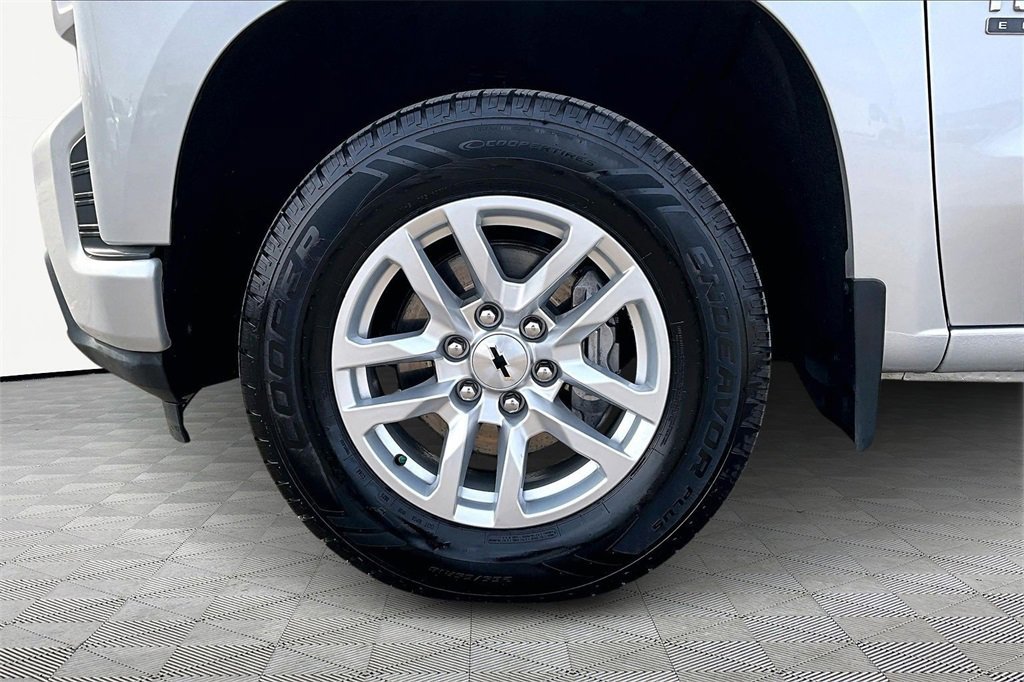 Used 2020 Chevrolet Silverado 1500 RST w/ Texas Edition image 11