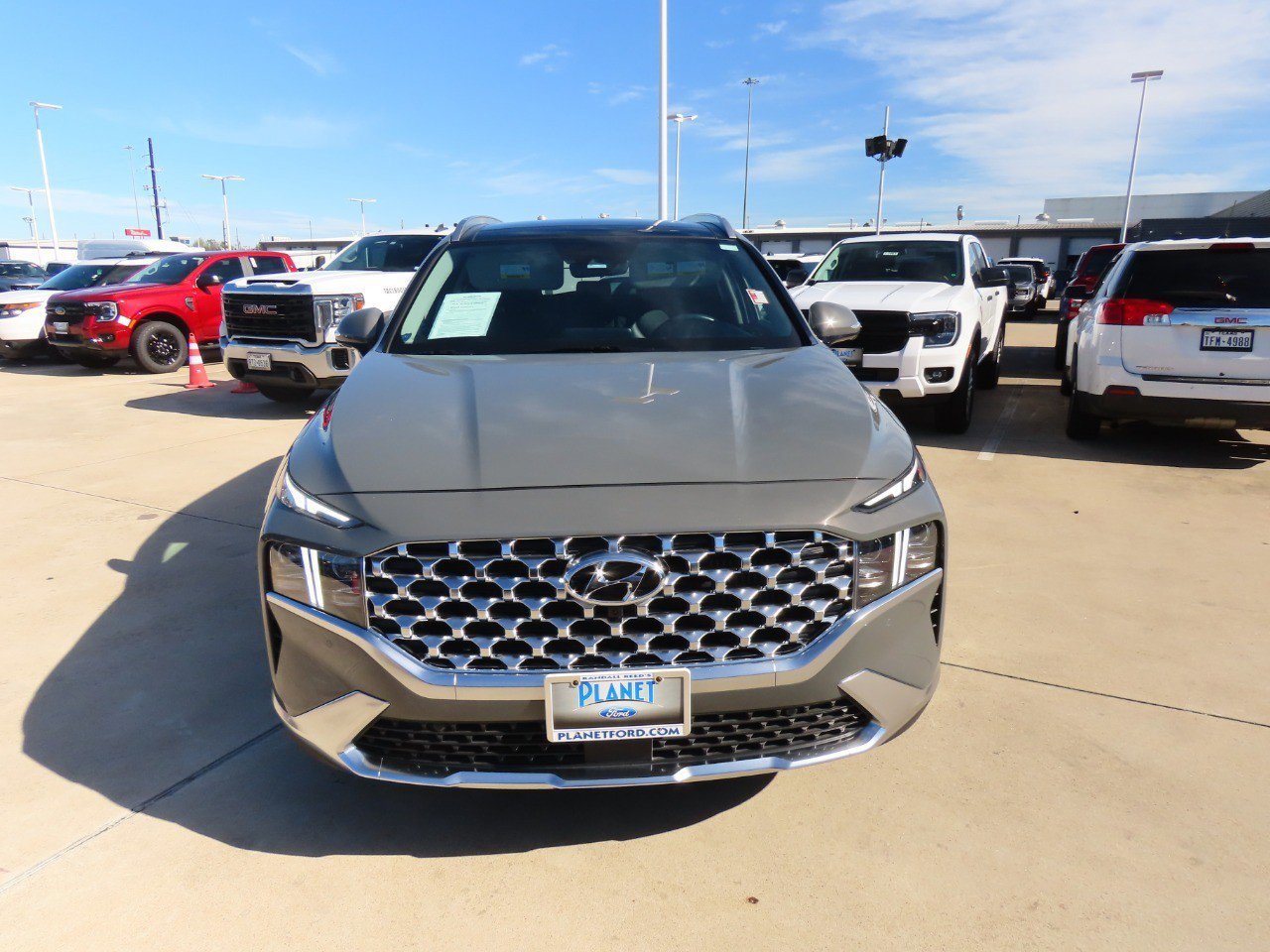 Used 2023 Hyundai Santa Fe Limited w/ Cargo Package image 8