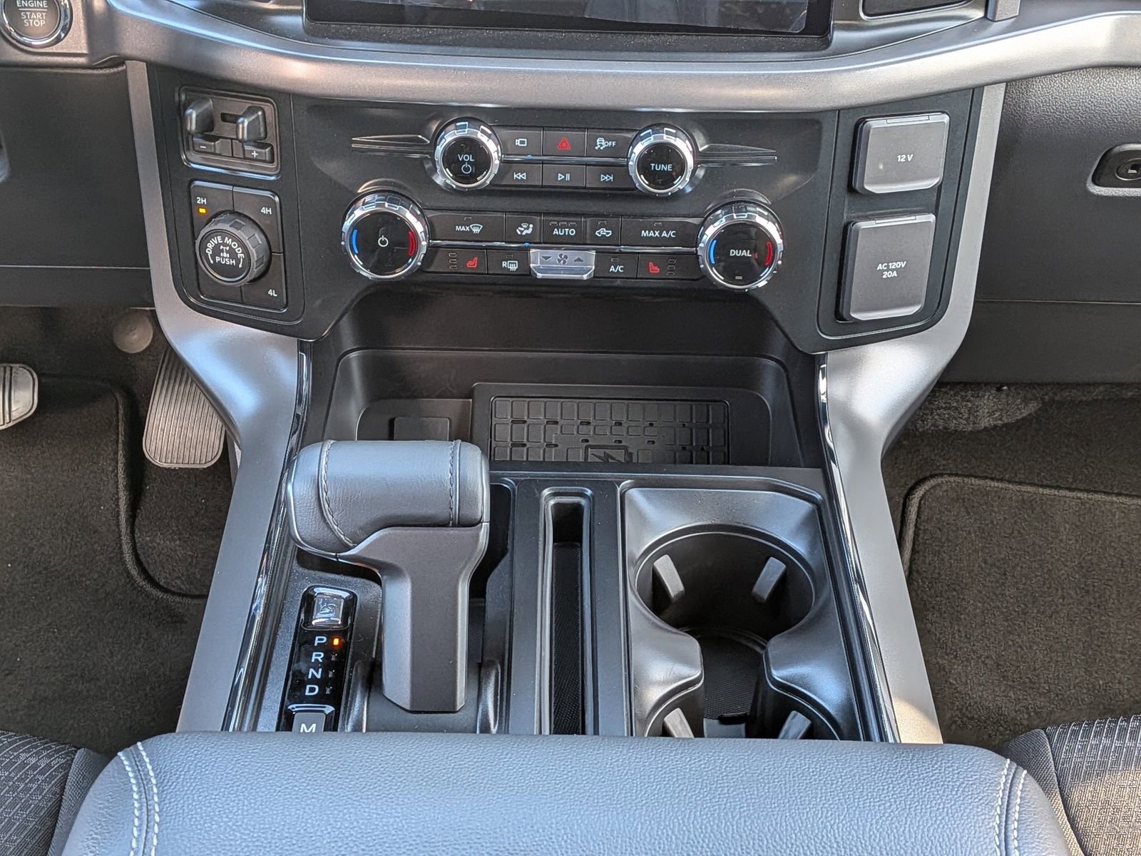 Certified 2025 Ford F150 XLT w/ Equipment Group 302A MID image 21