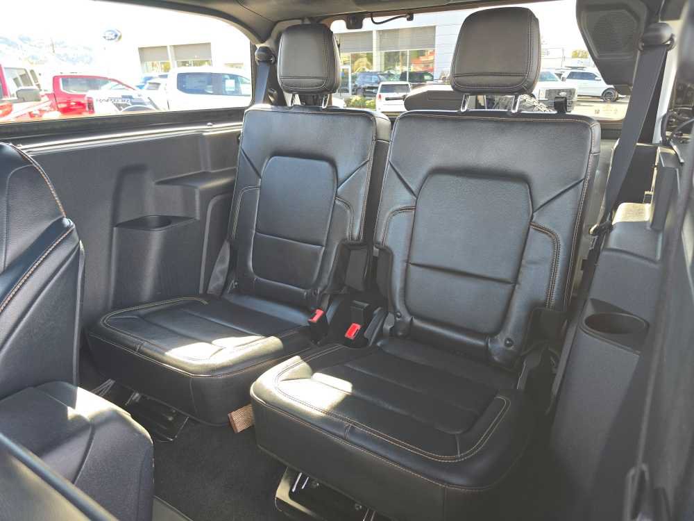 Certified 2022 Ford Bronco Badlands w/ Sasquatch Package AWD/4WD image 17