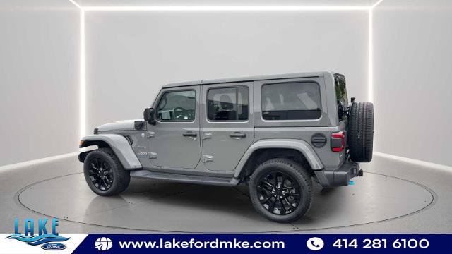 Used 2023 Jeep Wrangler Unlimited Sahara w/ Dual Top Group AWD/4WD image 6