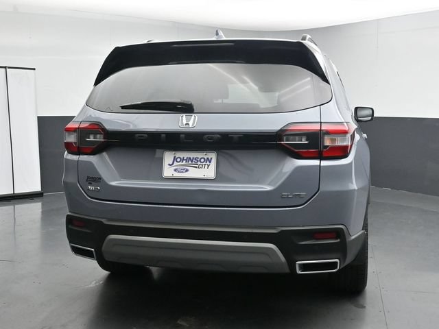 Used 2023 Honda Pilot Elite image 10