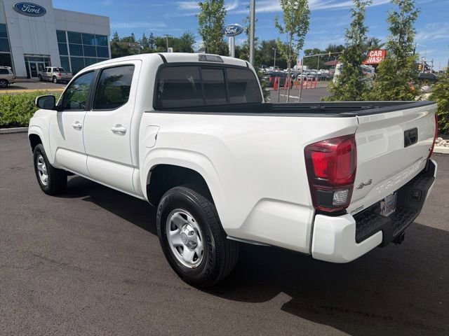 Used 2022 Toyota Tacoma SR AWD/4WD image 4
