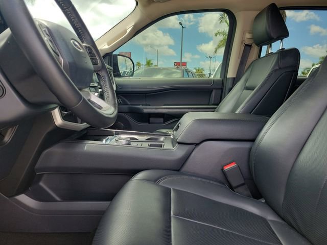 Certified 2024 Ford Expedition XLT RWD image 19