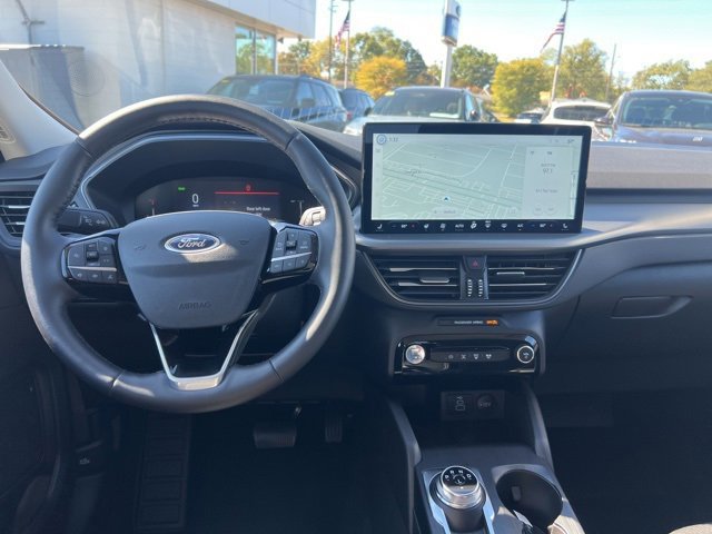 Certified 2025 Ford Escape SE image 21