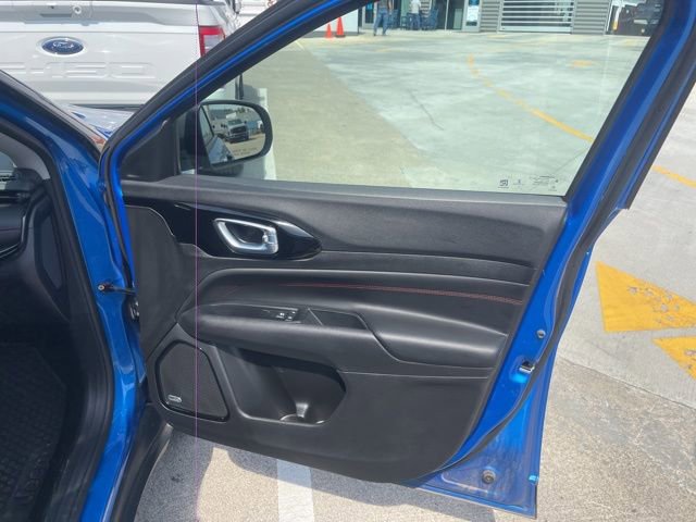 Used 2022 Jeep Compass Trailhawk w/ Trailhawk Elite Group image 12