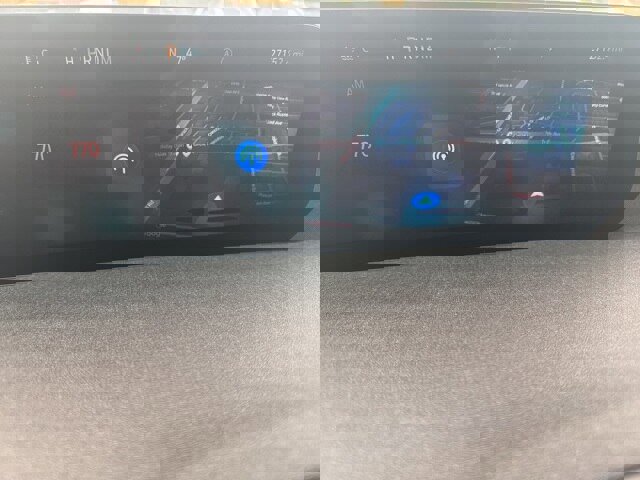 Certified 2025 Ford Expedition Active image 28