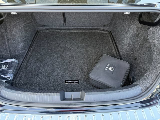 Used 2024 Volkswagen Jetta SE w/ Panoramic Sunroof Package FWD image 38