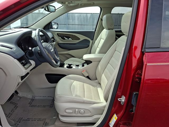 Used 2023 GMC Terrain Denali w/ Denali Premium Package AWD/4WD image 13