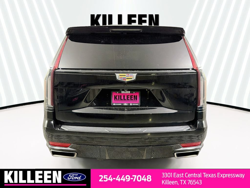 Used 2022 Cadillac Escalade Luxury AWD/4WD image 8