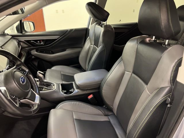Used 2022 Subaru Outback Onyx Edition XT w/ Popular Package #2 image 8