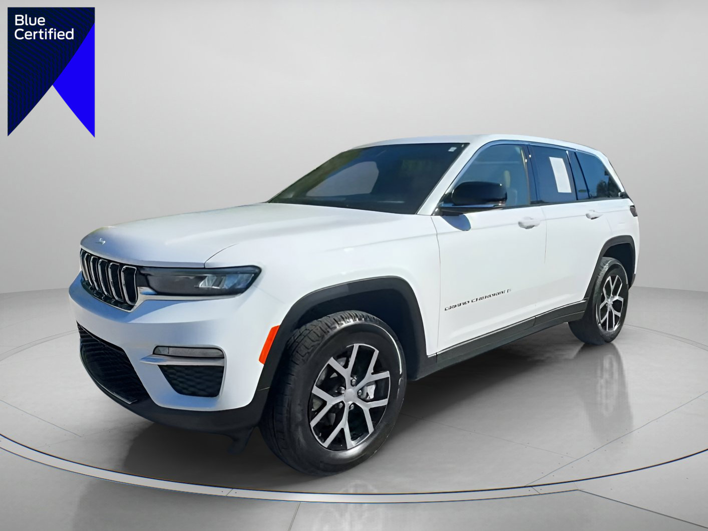 Used 2025 Jeep Grand Cherokee Limited w/ Trailer Tow Package image 5