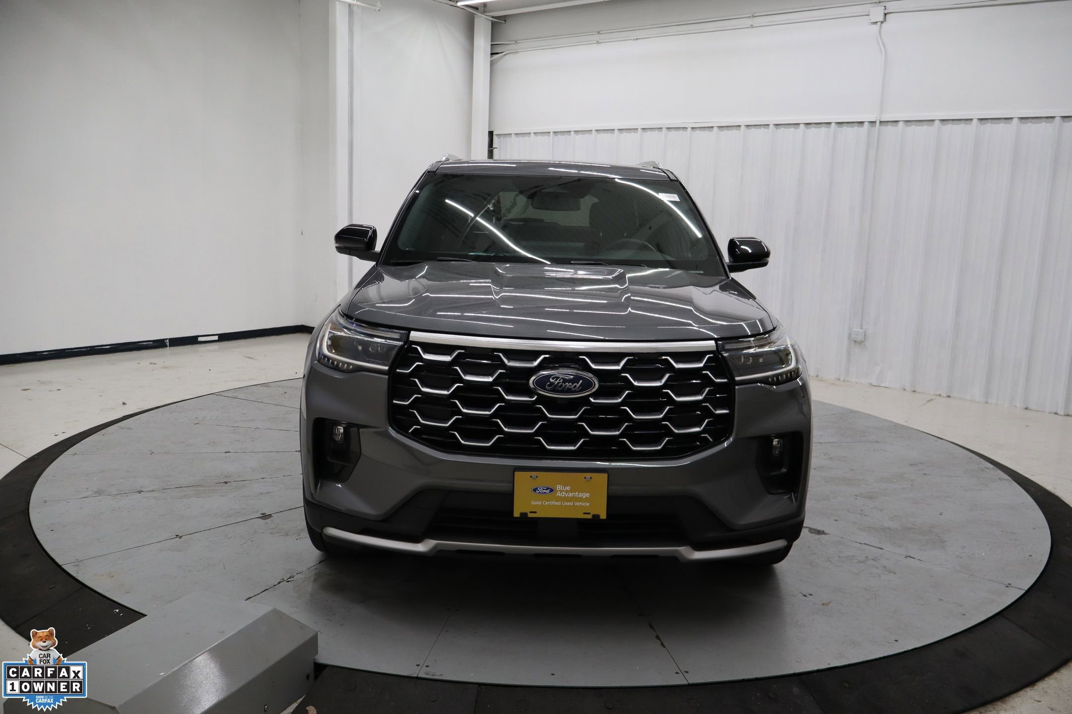 Certified 2025 Ford Explorer Platinum w/ LUX Leather Package image 11