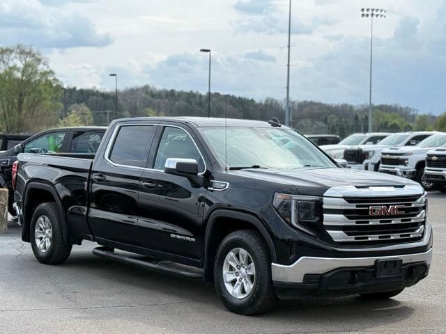 Used 2023 GMC Sierra 1500 SLE w/ Enhanced Capability Package AWD/4WD image 31