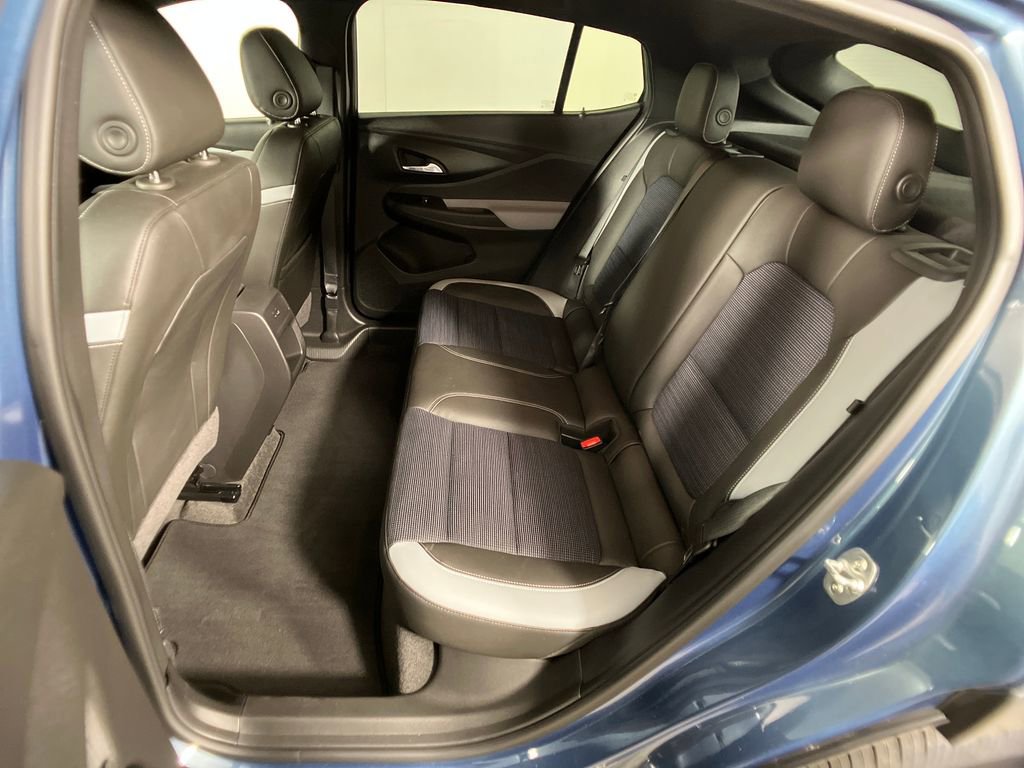 Used 2025 Buick Envista Preferred w/ Convenience I Package image 30