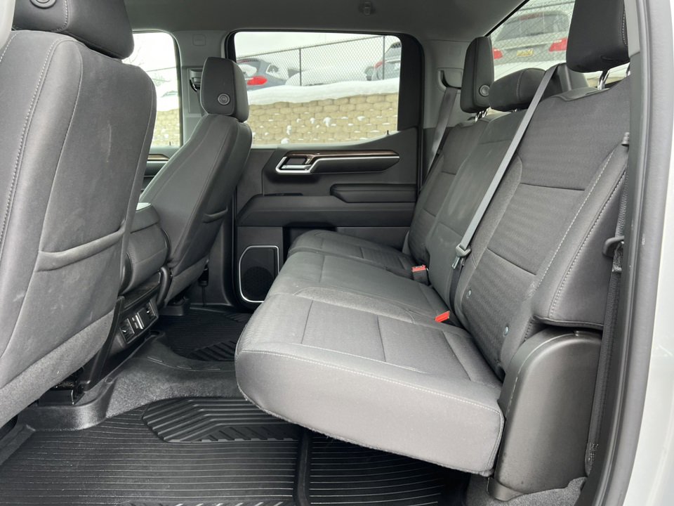 Used 2022 Chevrolet Silverado 1500 LT image 4