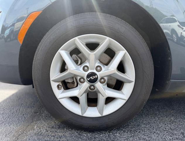 Used 2024 Kia Soul LX w/ Option Group 015 FWD image 4