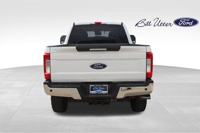 Certified 2019 Ford F350 XLT w/ XLT Premium Package image 4