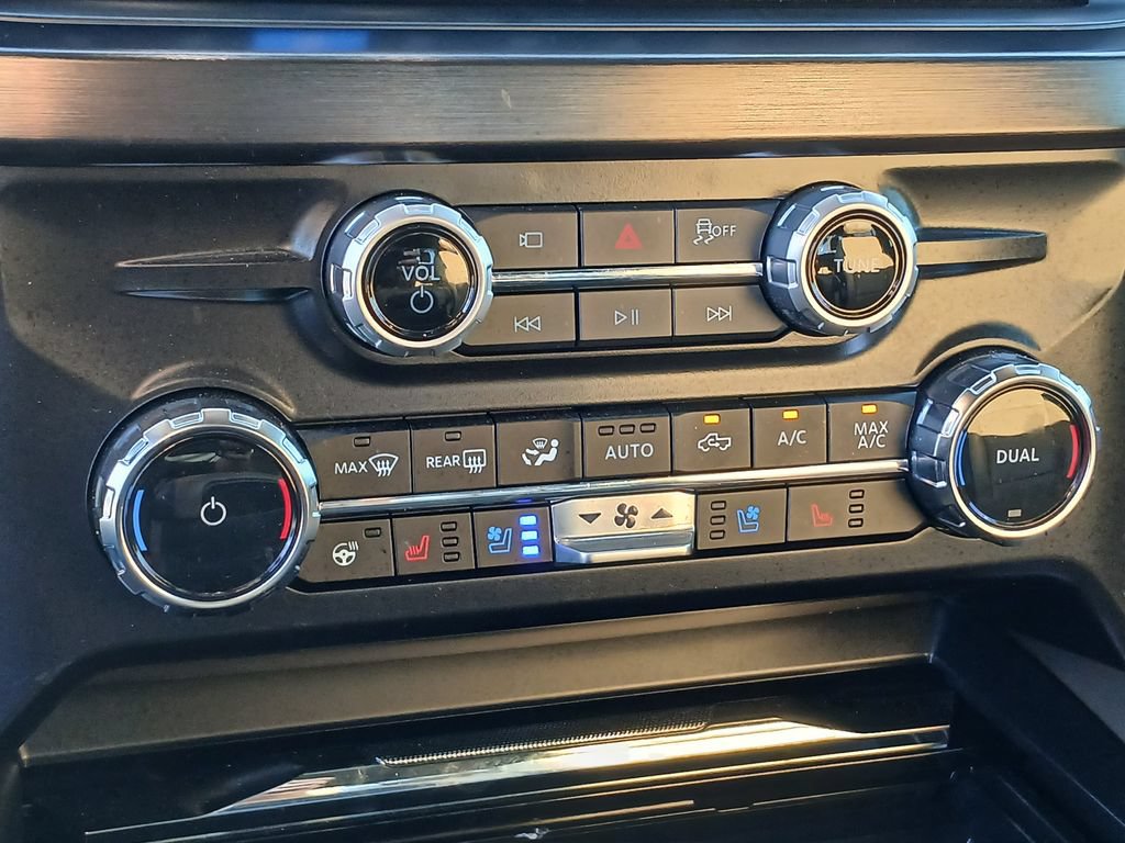 Certified 2026 Ford F350 Lariat w/ FX4 Off-Road Package AWD/4WD image 16