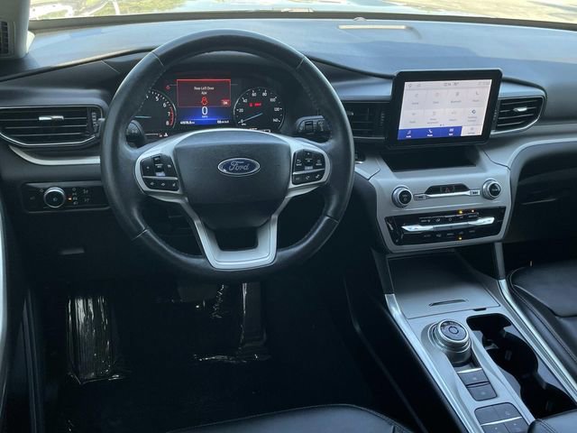 Certified 2023 Ford Explorer XLT w/ Equipment Group 202A RWD image 7
