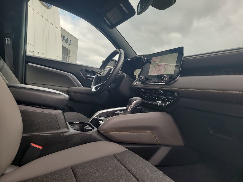 Used 2024 Chevrolet Colorado ZR2 w/ Technology Package image 28