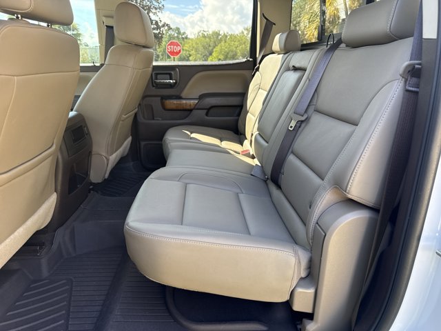 Used 2018 GMC Sierra 2500 SLT w/ Duramax Plus Package AWD/4WD image 19