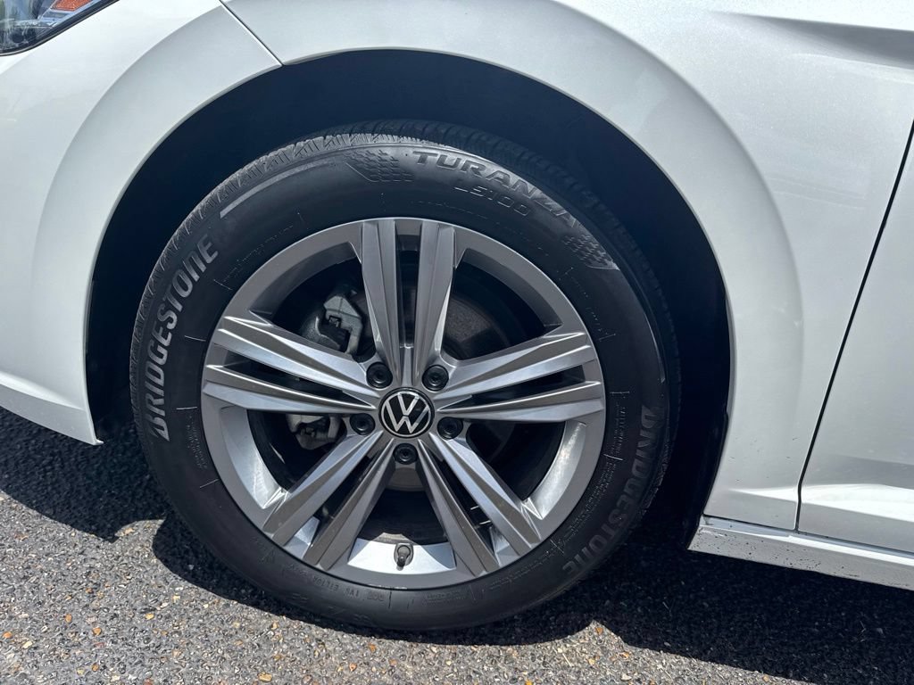 Used 2023 Volkswagen Jetta SE FWD image 11