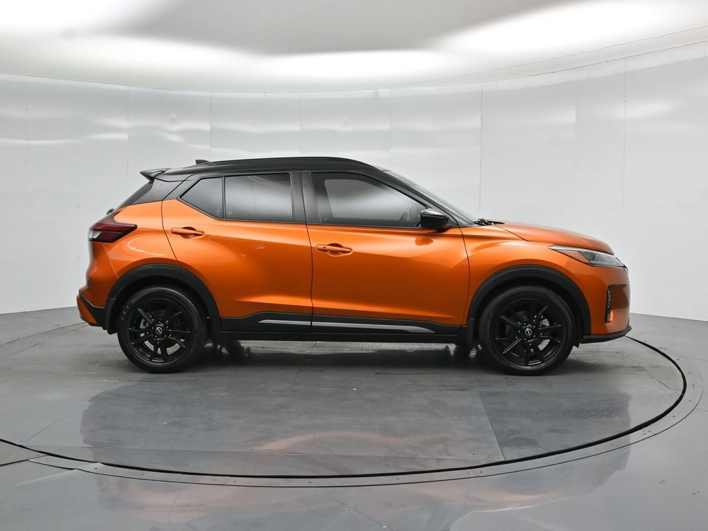 Used 2023 Nissan Kicks SR FWD image 22