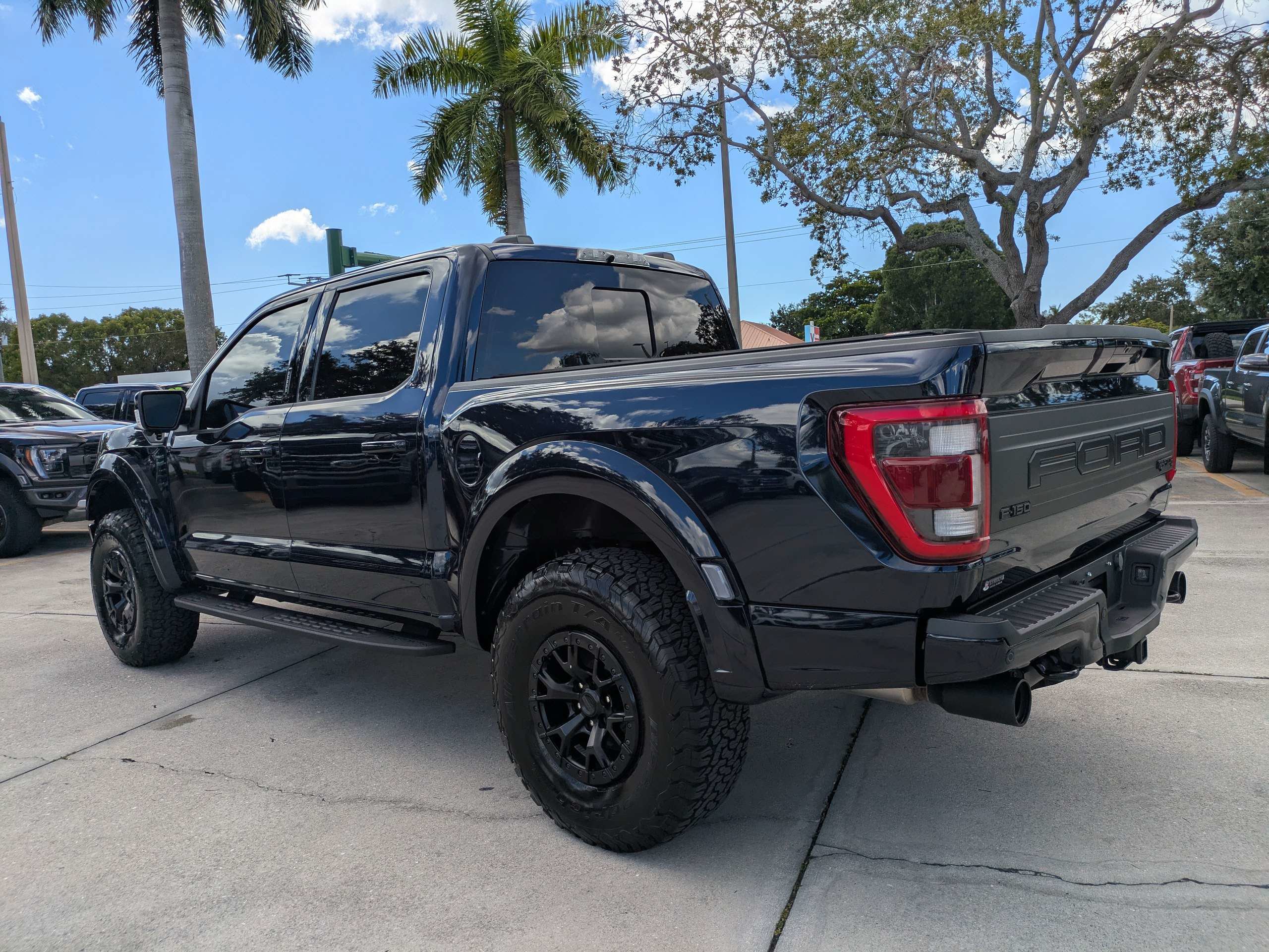Certified 2023 Ford F150 Raptor w/ Equipment Group 802A Raptor R AWD/4WD image 6