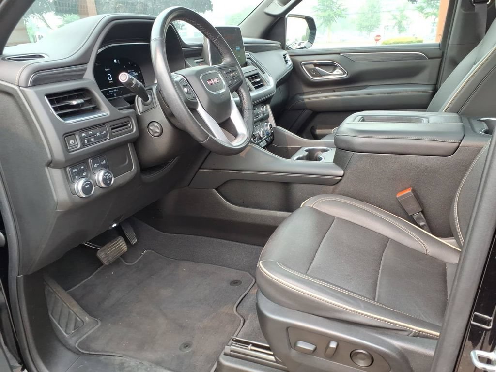 Used 2022 GMC Yukon SLT w/ SLT Premium Package AWD/4WD image 10