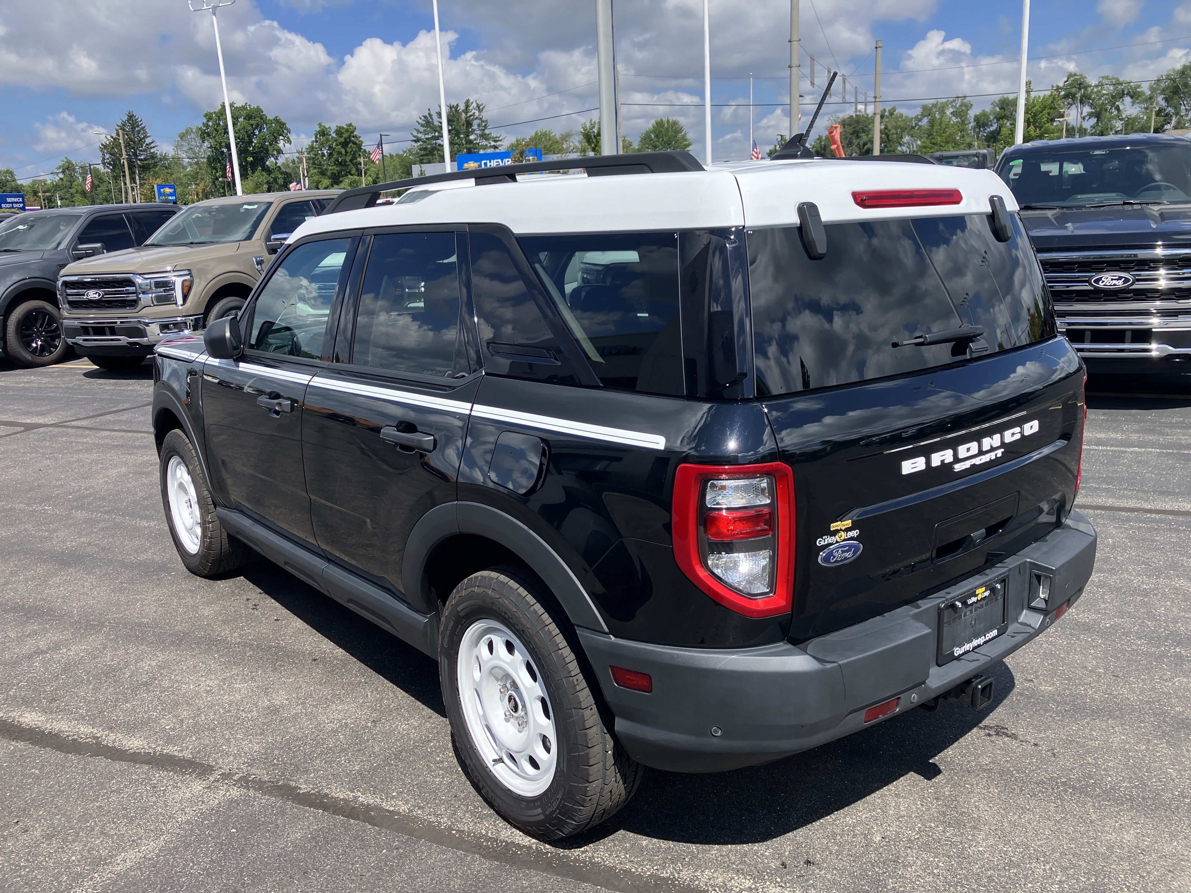 Certified 2024 Ford Bronco Sport Heritage w/ Heritage Convenience Package AWD/4WD image 5
